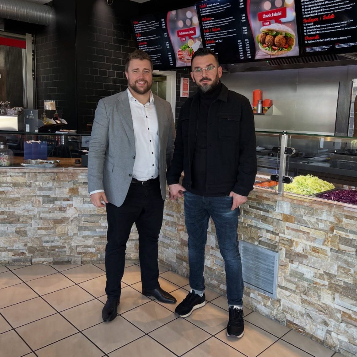 Bürgermeister Daniel Bogner zu Besuch bei Täles Kebap